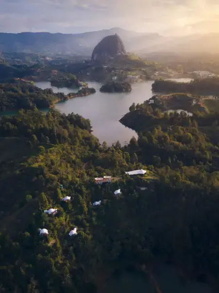 Airbnb en Medellin Economicos